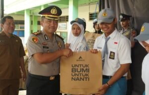 Polres Kediri Masuk Sekolah Bentengi Pelajar dari Bullying dan Bahaya Narkoba